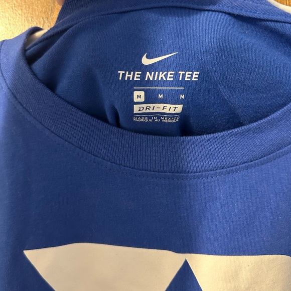 Medium NIKE DRI FIT Long sleeve Duke University shirt - Picture 3 of 3